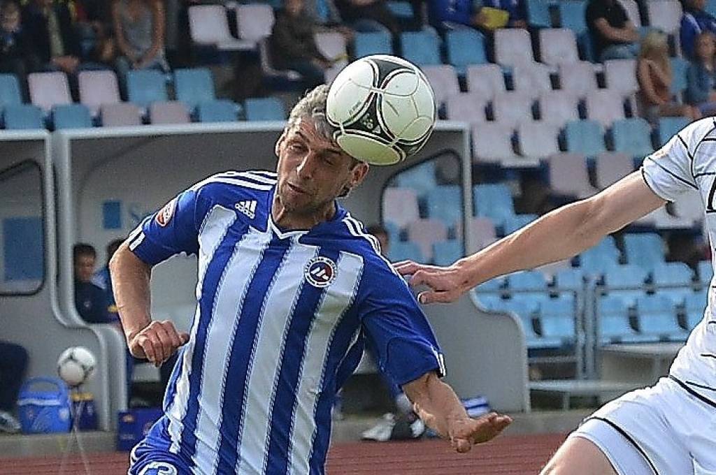 Liepājā var izšķirties futbola virslīgas bronzas liktenis, Rīgā cīņa par palikšanu elitē