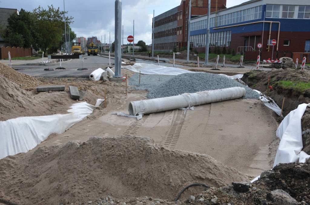 Liepājas jaunās tramvaja līnijas izbūvi pabeigs tikai nākamgad