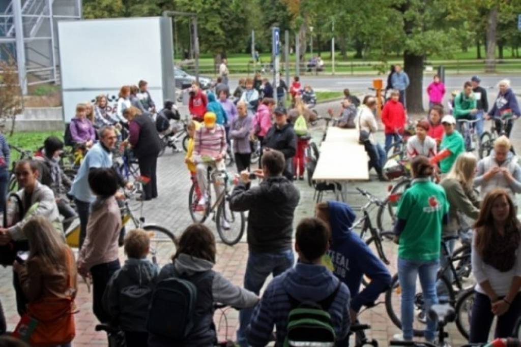 Aicina izteikt priekšlikumus par videi draudzīgu pārvietošanās līdzekļu lietošanu Liepājā
