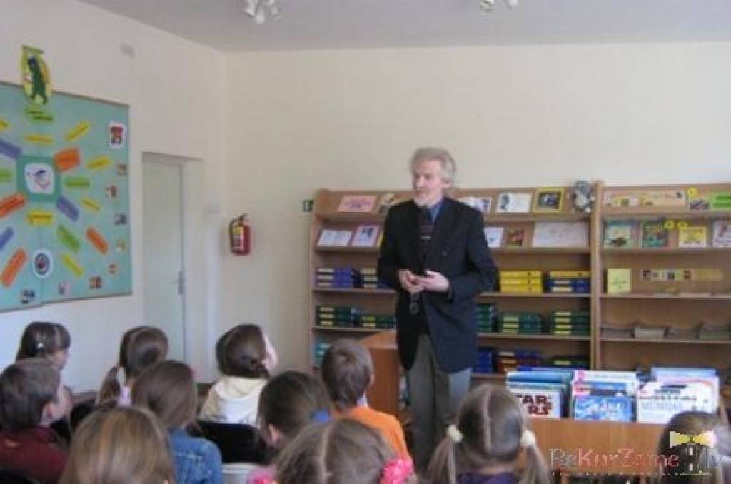 Cīravā Dzejas dienās viesosies Uldis Auseklis un Uldis Fridrihsons