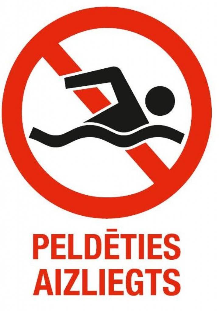 Liepājā uzstāda peldēšanās aizlieguma zīmes neoficiālajās peldvietās
