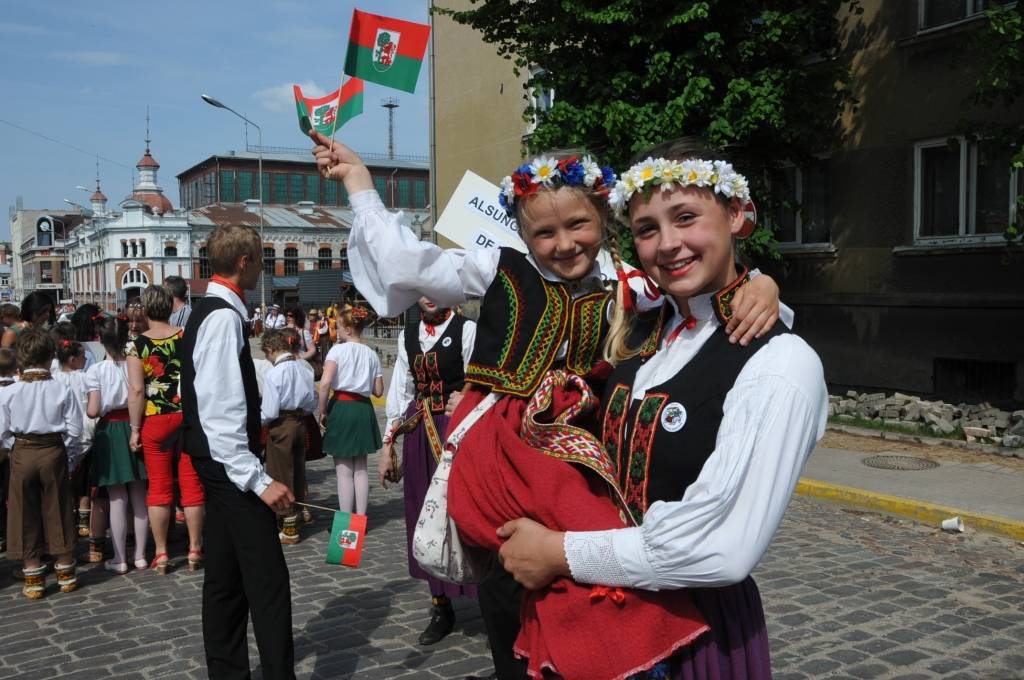 FOTO: Dodas "vest danci"