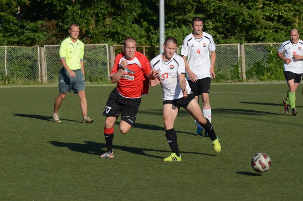 FOTO: Liepājas amatieru futbola čempionāta trešdienas spēļu rezultāti