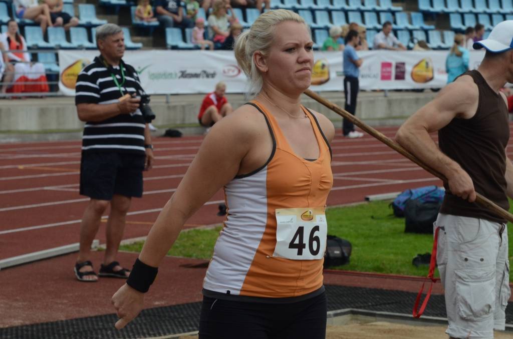 Diāna Ozoliņa Latvijas III Olimpiādē izcīna bronzas medaļu arī diska mešanā