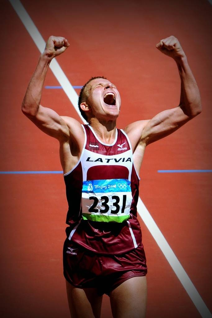 Liepājā skatāma ceļojošā fotoizstāde "SPORTS. Atšķirīgi un līdzīgi."