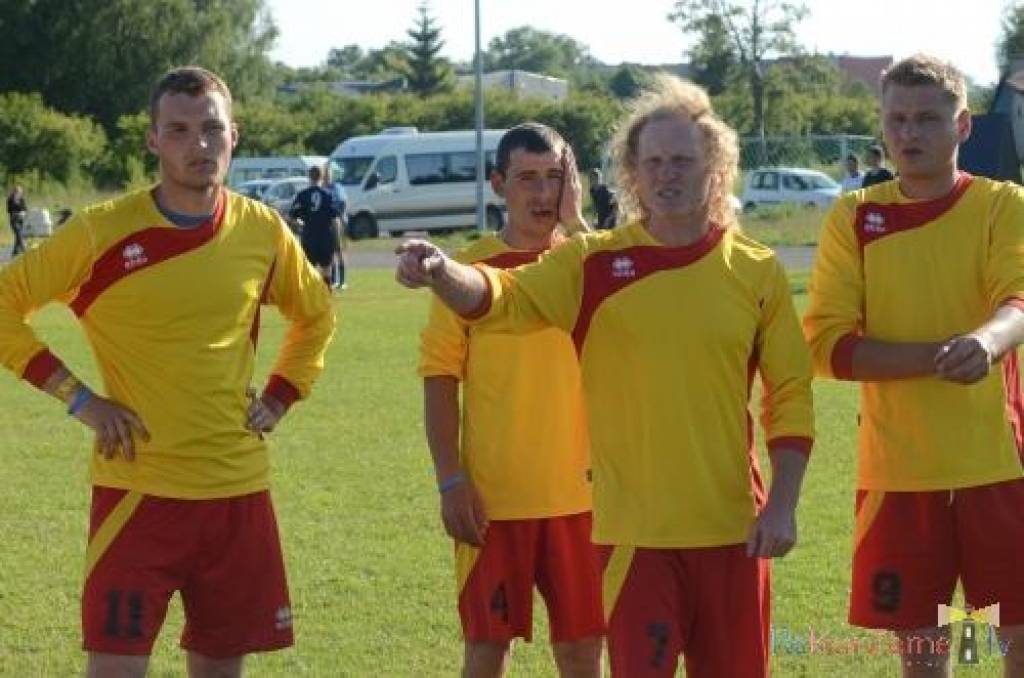 Lejaskurzemes novadu čempionāta minifutbolā spēļu rezultāti Cīravā un Vaiņodē