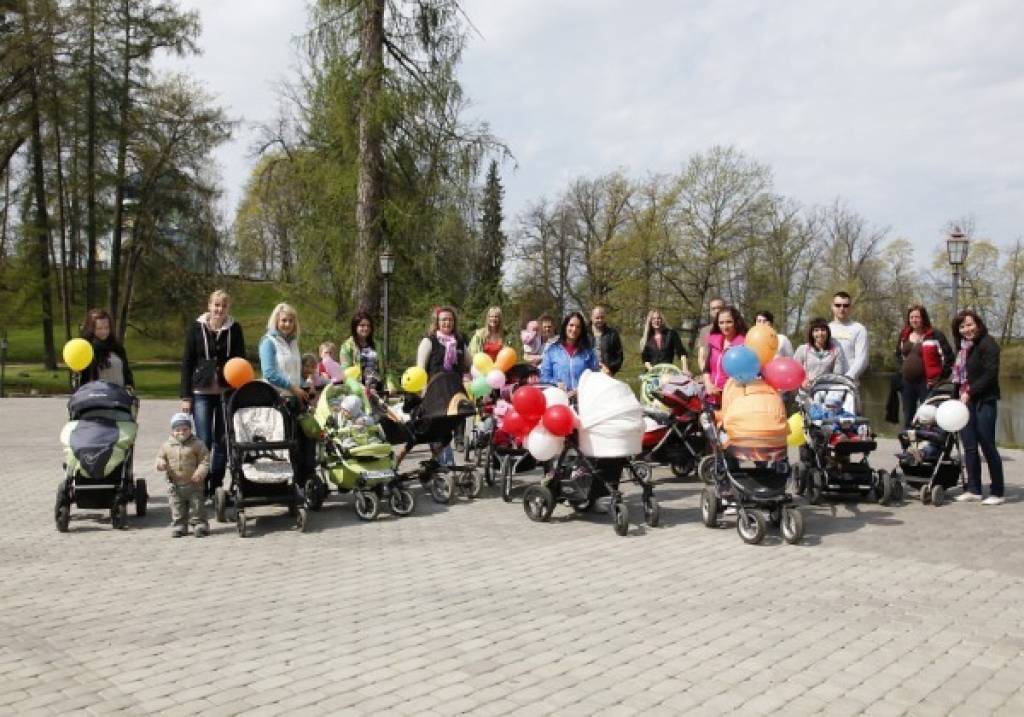 Māmiņu klubs uzsāks vērienīgu akciju "Latvija bērniem!"