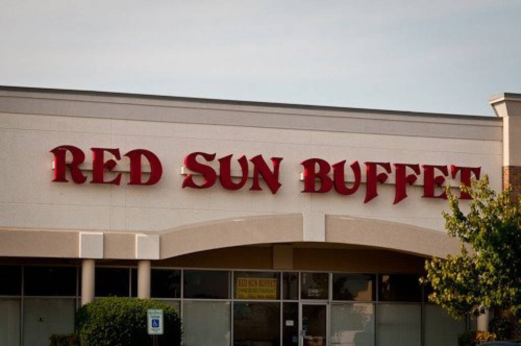"Red Sun Buffet" arī Amerikā