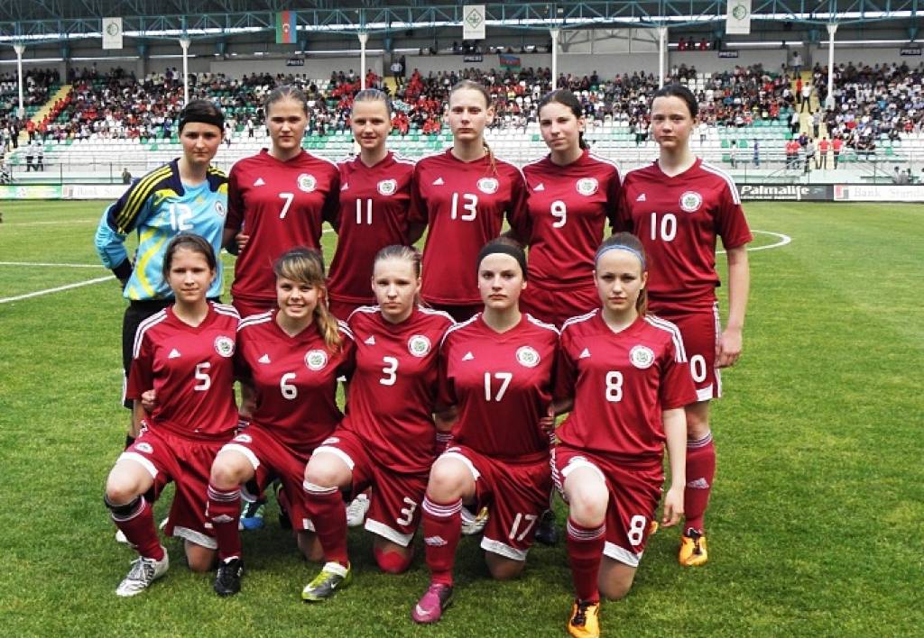 Kā Azerbaidžānā mīl futbolu