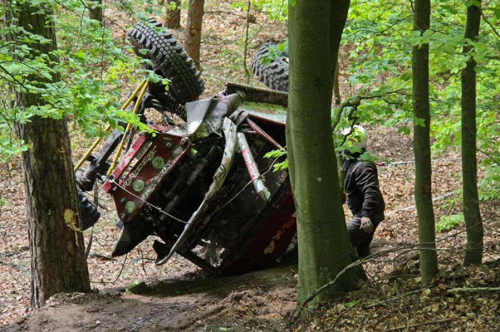 VIDEO: "Magam Trophy" Polijā – piecas dienas ekstrēmos bezceļa apstākļos
