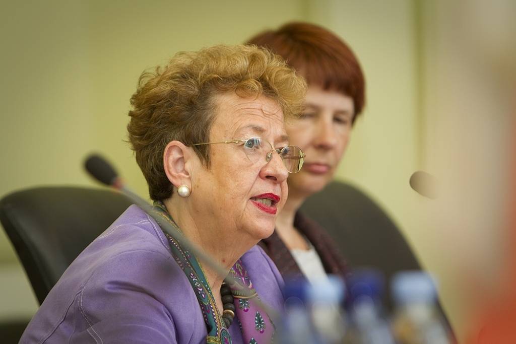 Vācijas vēstniece: Svarīgi apzināties kopīgo vēsturi, bet akcents jāliek uz nākotni
