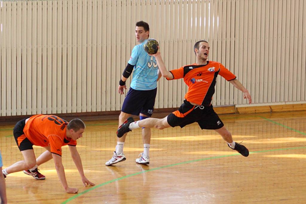 VIDEO:"Vaiņode" Latvijas virslīgas čempionāta ceturtdaļfinālā zaudē "Jūrmalas sportam"