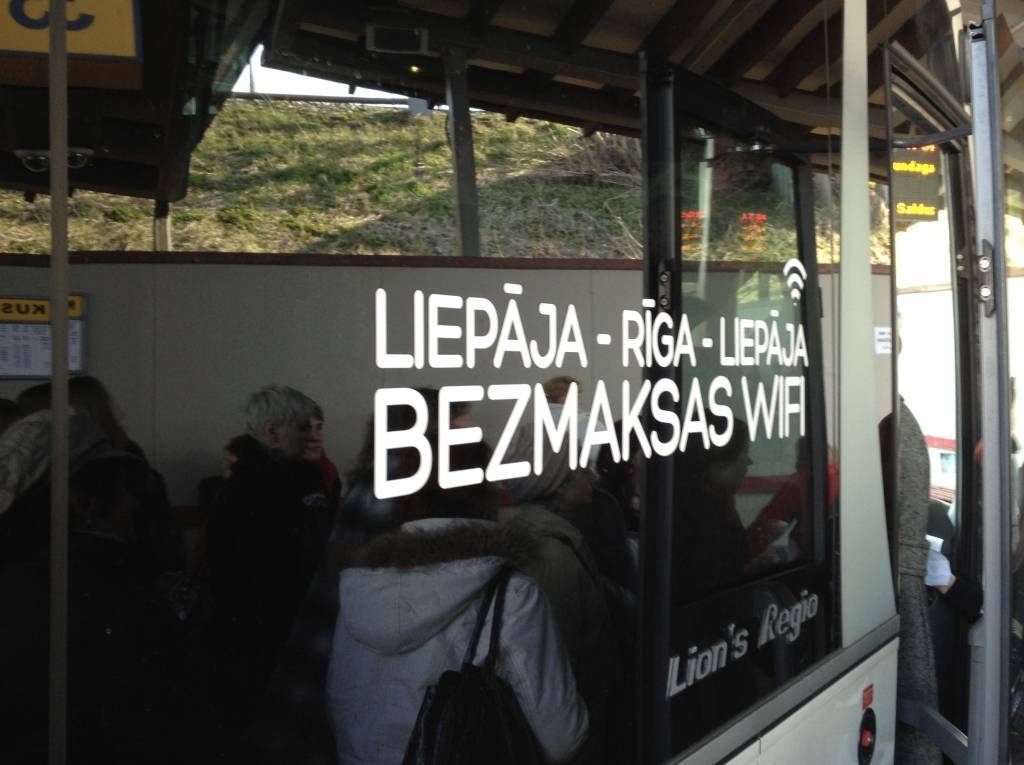Liepājas - Rīgas autobusos pieejams bezmaksas internets