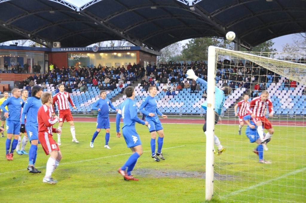 "Liepājas metalurga" futbolisti pārliecinoši sasniedz Latvijas kausa izcīņas finālu, kur tiksies ar "Skonto"