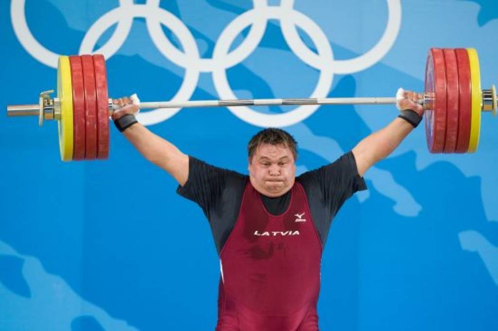 Ščerbatihs beidzis sportista karjeru