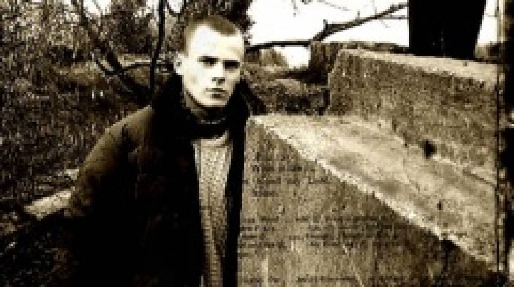 AUDIO: Nauriz piedāvā pirmo dziesmu no topošā miksteipa "Tepat"