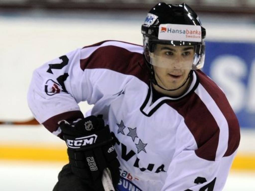 Nosaukti Latvijas hokeja izlases kandidāti dalībai pasaules čempionātā