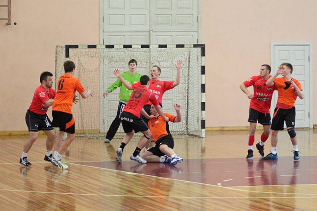 FOTO: "Vaiņode" virslīgas čempionāta otro apli noslēdz ar zaudējumu "LSPA"