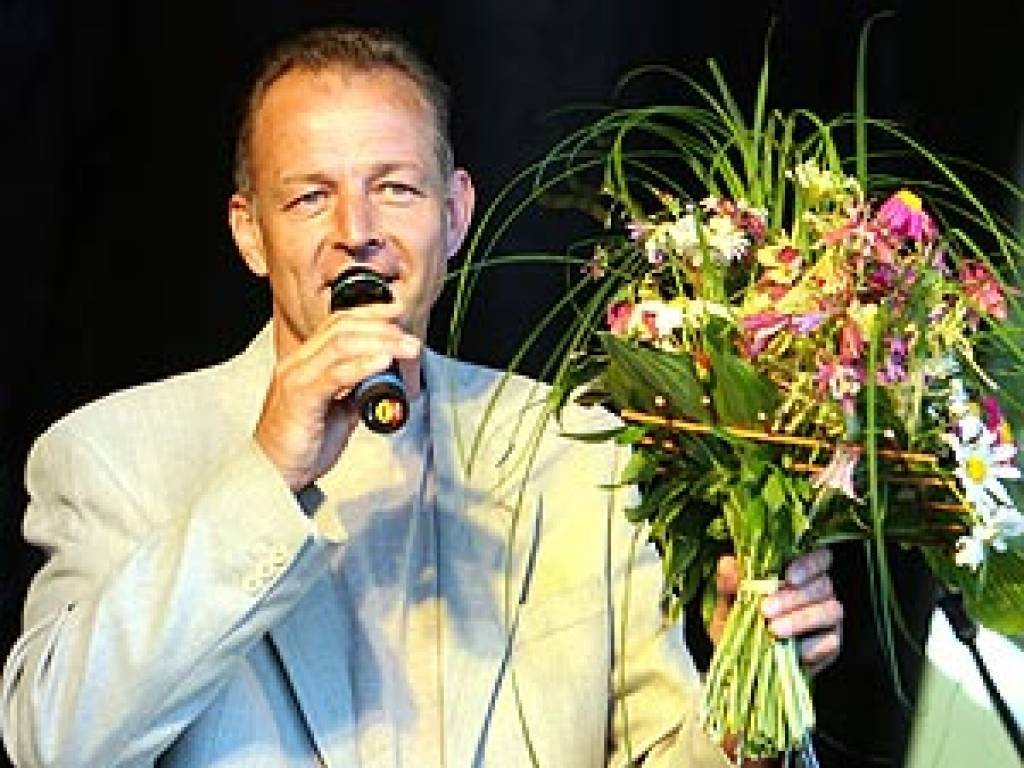 Koncertprogrammu "Zelta Dziesmas" vadīs aktieris Guntis Skrastiņš