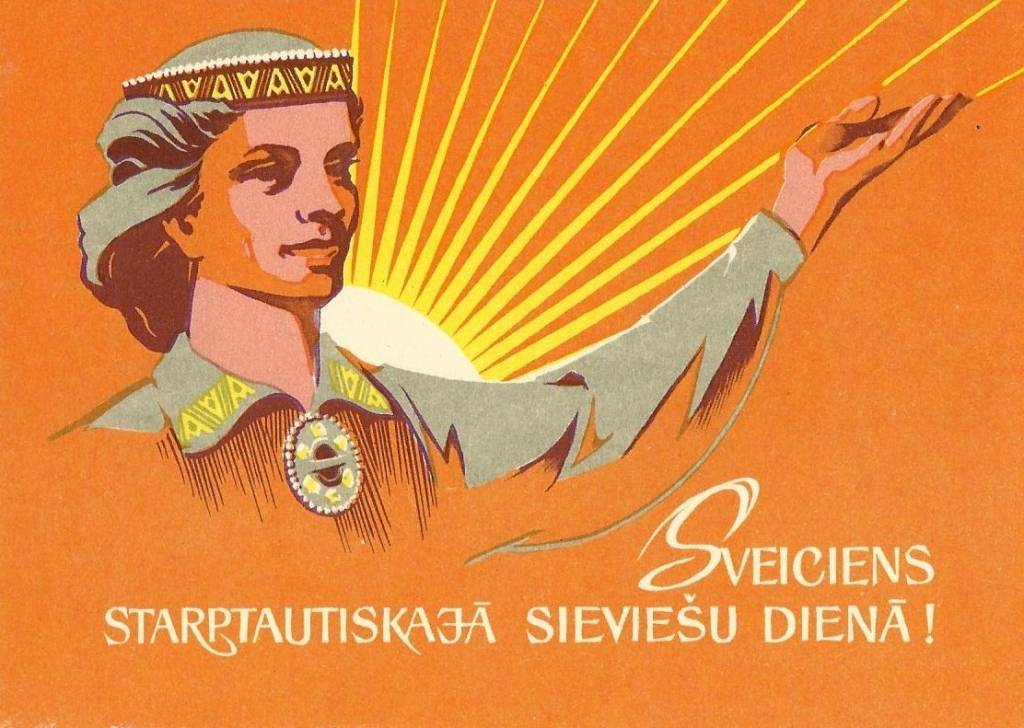 Pavasara ziedi sieviešu dienai veltītajās apsveikuma kartiņās