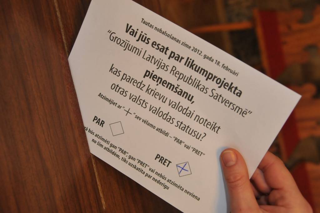 Saka "Nē" divvalodībai (statistika par novadiem)