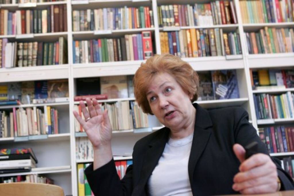 Ostrovska: Tie krievi, kas iesaistījušies referenduma rīkošanā, strādā pret savām interesēm
