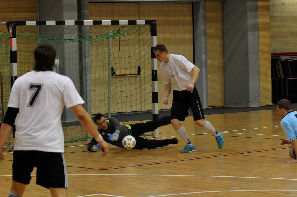 Izšķirošās cīņas Liepājas telpu futbola čempionātā