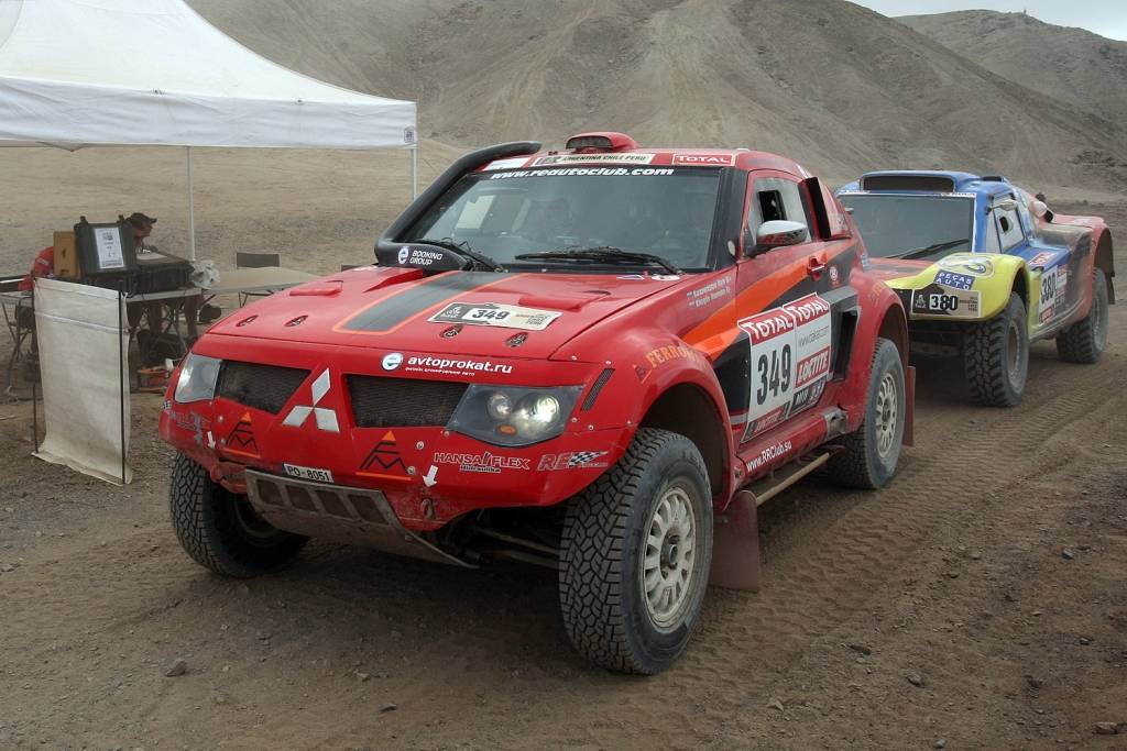 "RE Autoclub" pilotam Kuzņecovam rekordaugstā 13. vieta Dakāras rallijreida posmā