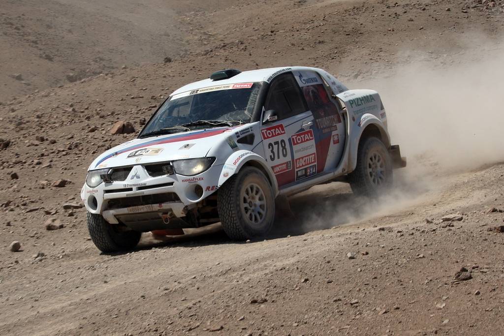"RE Autoclub" abas ekipāžas Dakāras rallijreida posma labāko trīsdesmitniekā