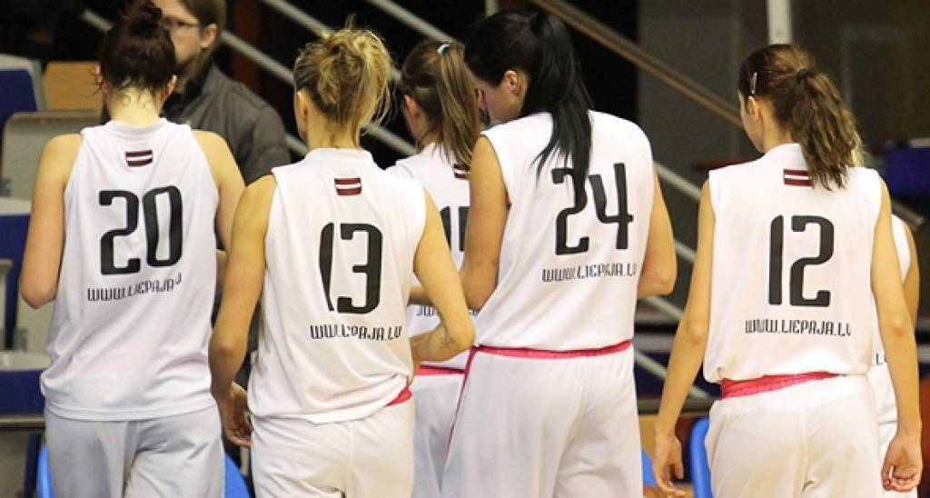 "Liepājas Papīrs" basketbolistes turpina cīņu par trijnieku