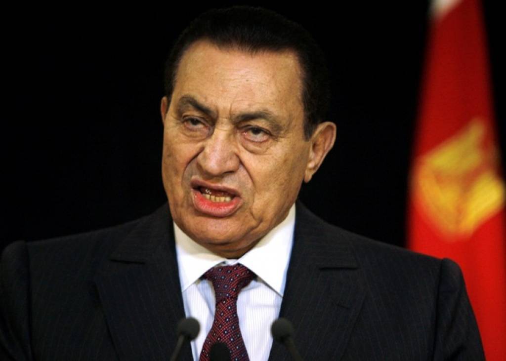 Prokurors gāztajam Ēģiptes prezidentam pieprasa nāvessodu