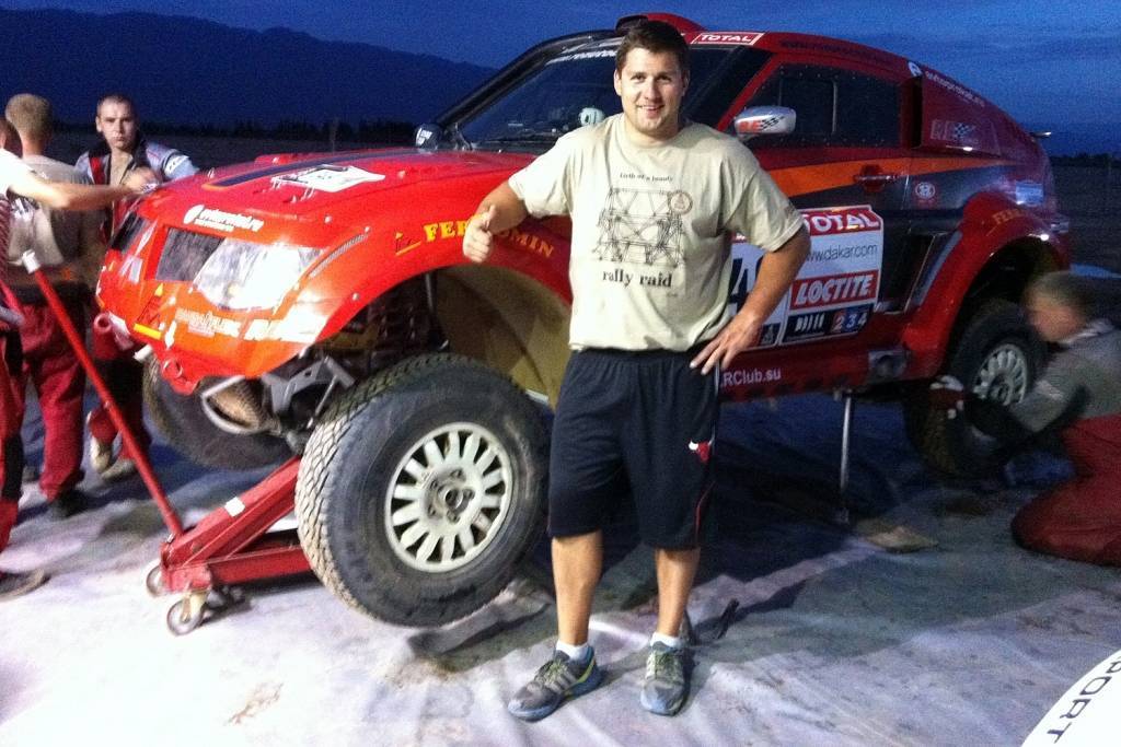 "RE Autoclub" divas labākās ekipāžas tuvojas Dakāras rallijreida favorītiem