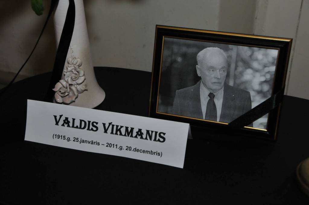 FOTO,VIDEO: Liepājā atvadās no Valda Vikmaņa
