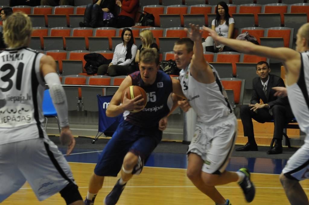 "Liepājas lauvas" Latvijas Basketbola līgas spēlē uzvar "Jelgavu"