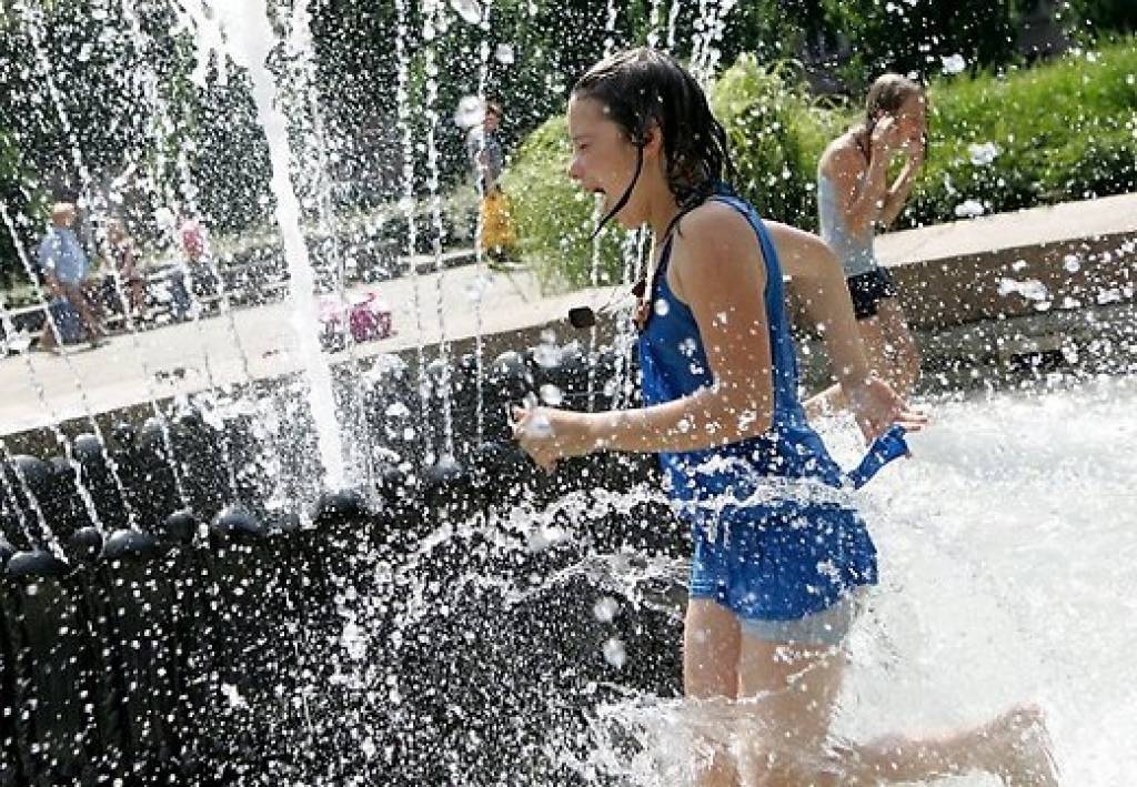 Nedēļas otrajā pusē gaidāms karstuma vilnis, vietām karstums līdz +30 grādiem