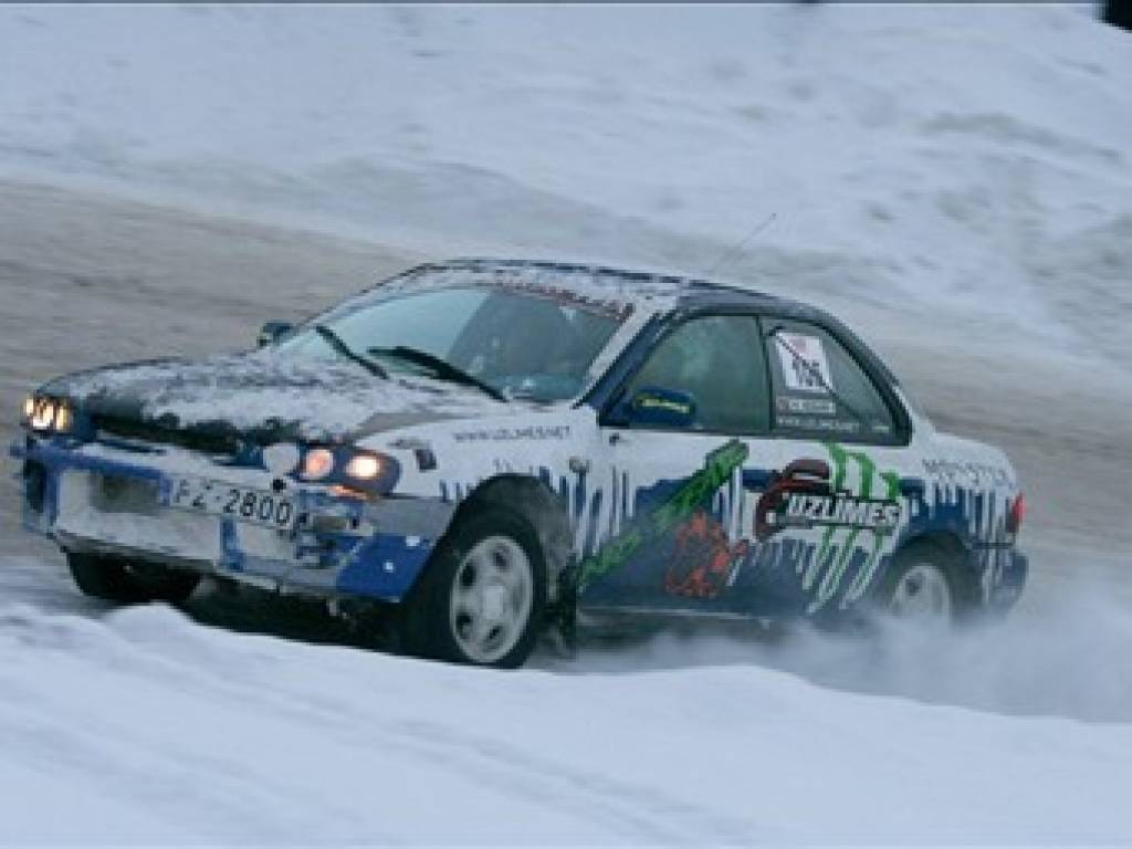 Par spīti apstākļiem startē ziemas autosprinta čempionāts