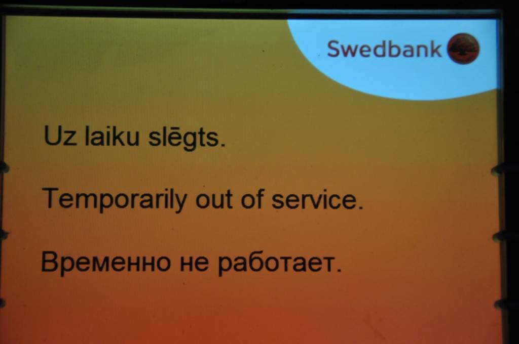 Policija aicina atsaukties cilvēkus ar konkrētu informāciju par "Swedbank" krīzes baumu izplatību