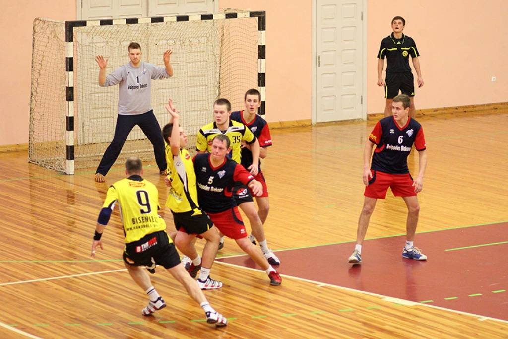 Noslēgsies Latvijas handbola čempionāta pirmais posms