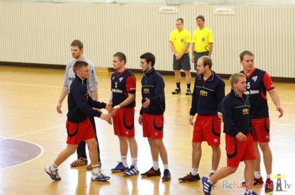 "Vaiņode" Latvijas virslīgas handbola čempionātā uzvar komandu "ASK/LU"