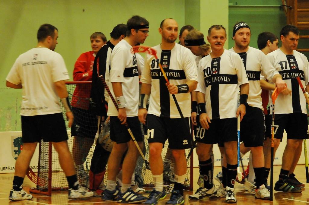 "F.F.K. Livonija" izcīna pirmo uzvaru Latvijas florbola čempionātā