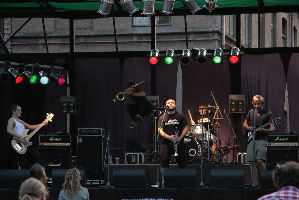 Rokkafejnīcā muzicēs grupa "All Day Long"