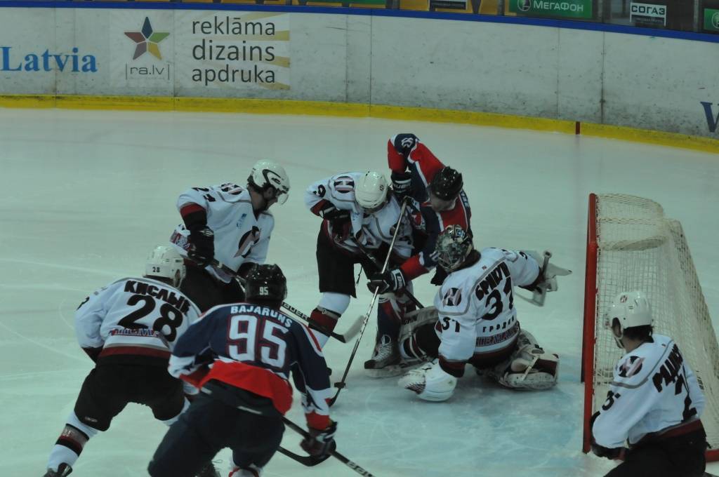 VIDEO: "Liepājas metalurgs" zaudē Baltkrievijas čempionāta pirmajā mājas spēlē