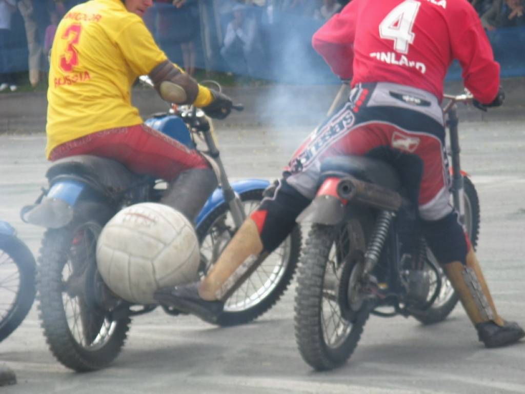 Pārrobežu projekta laikā lietuvieši demonstrēs motobolu