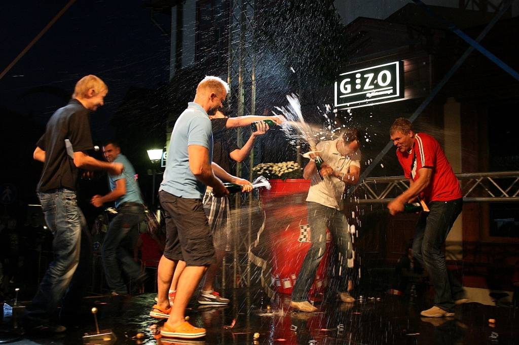 FOTO: Rallija "Kurzeme 2011" atklāšanas un apbalvošanas ceremonija