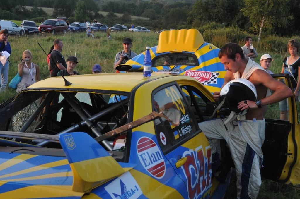 FOTO: Rallija "Kurzeme 2011" otrais ātrumposms Vecpilī