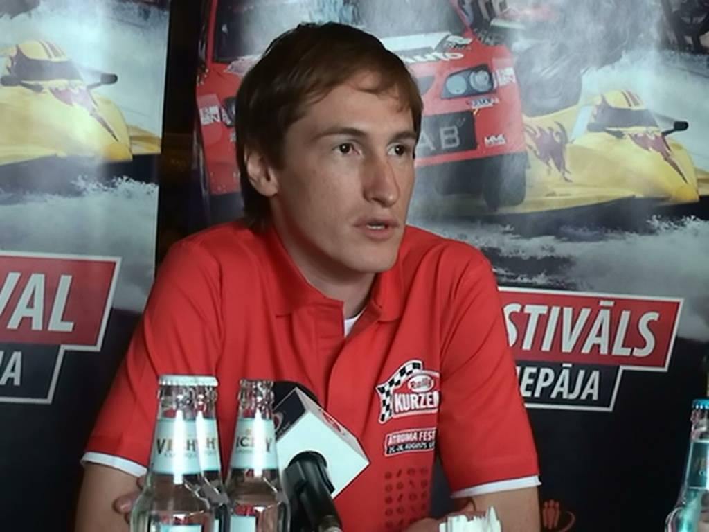 Hmieļevskis rallija faniem iesaka ņemt līdzi kabatas lukturīšus