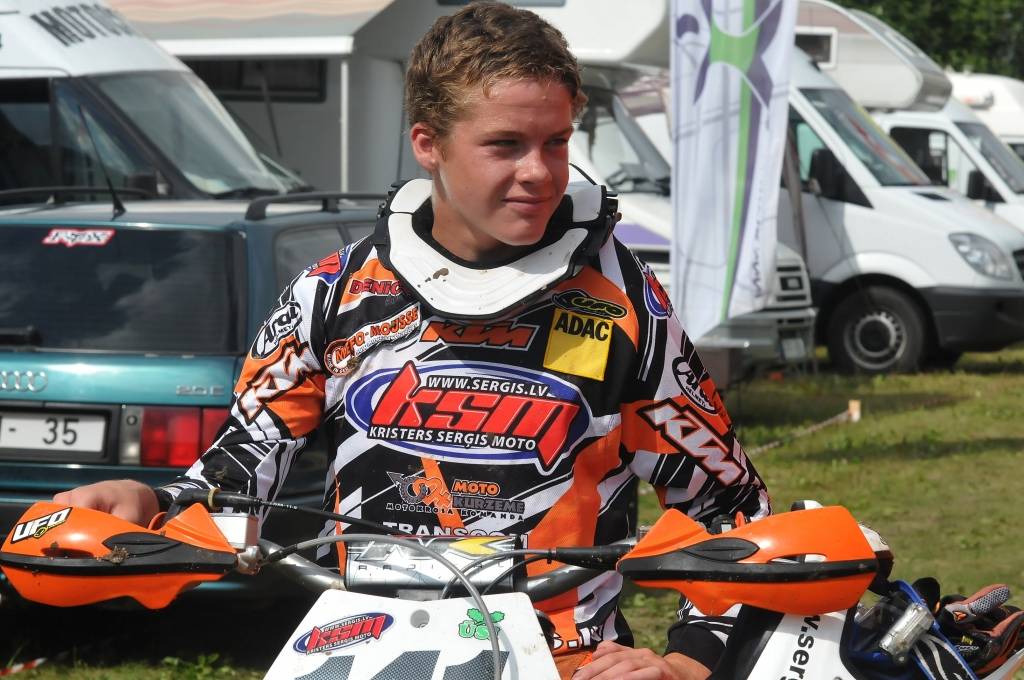 Pauls Jonass kļūst par Eiropas vicečempionu motokrosā