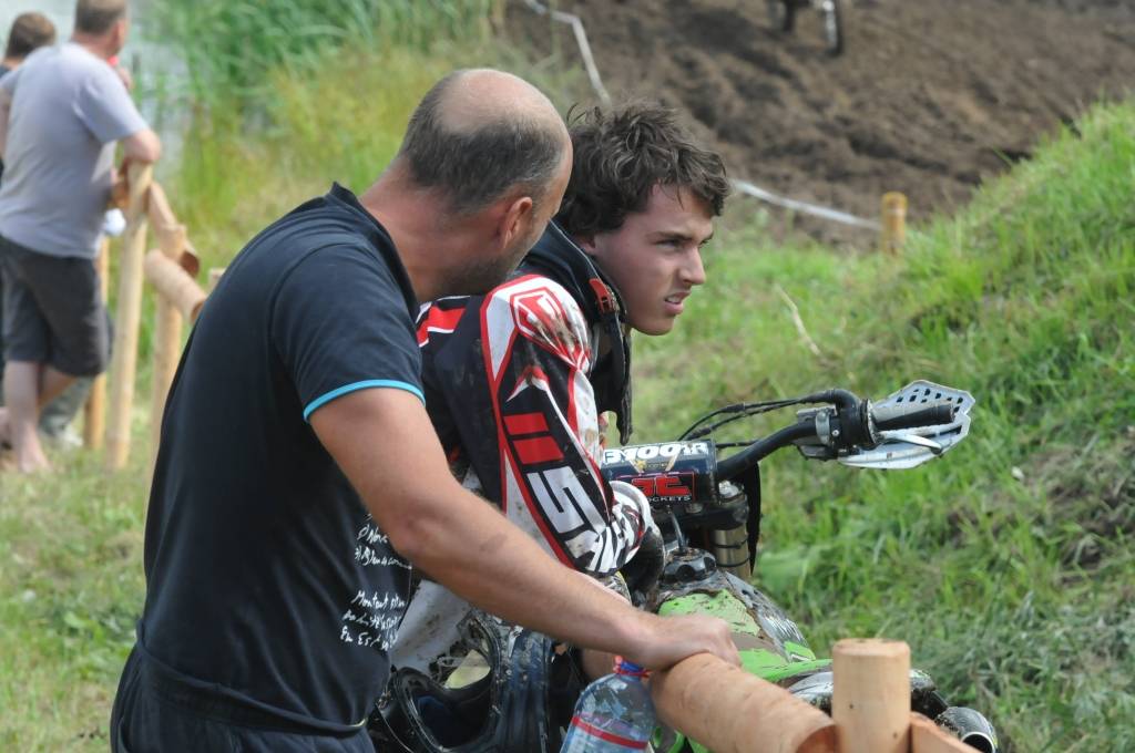 MX 13+ klasē pirmajā braucienā uzvar Gints Filipsons