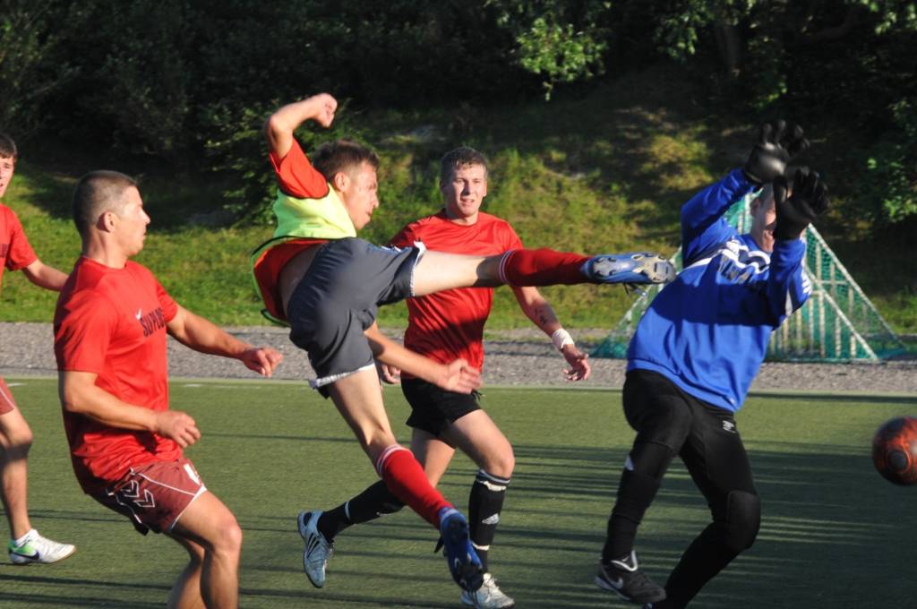 FOTO: Liepājas atklātā amatieru futbola čempionāta otrdienas spēļu rezultāti