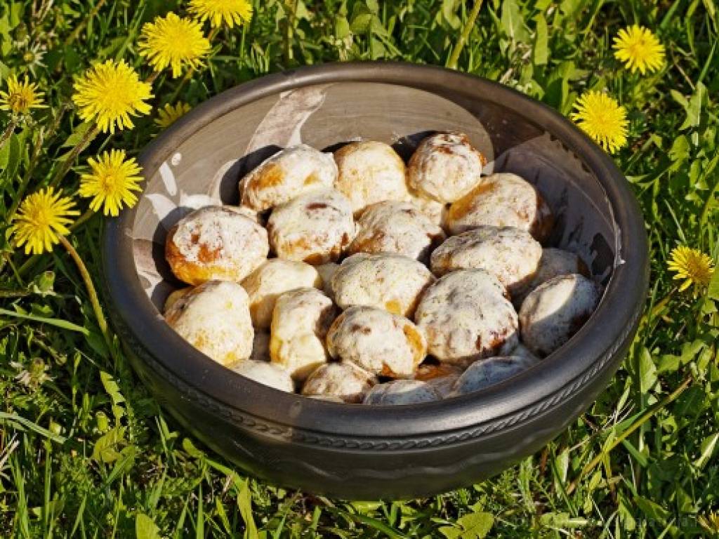 Būs Latvijas godu saimnieču saiets; Godu saimnieces, atsaucieties!